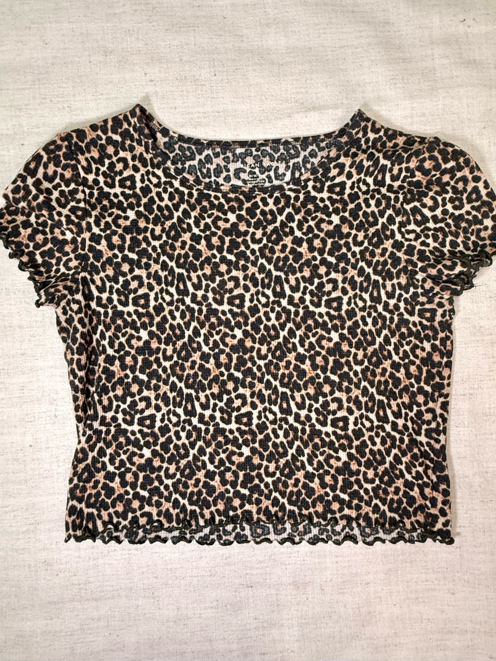 American Eagle Leopard Print Short Sleeve Top – Women’s Medium